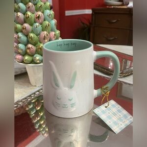 NWT 3D Bunny Hop Hop Speckled Easter Mint Coffee Mug Global Design Connections